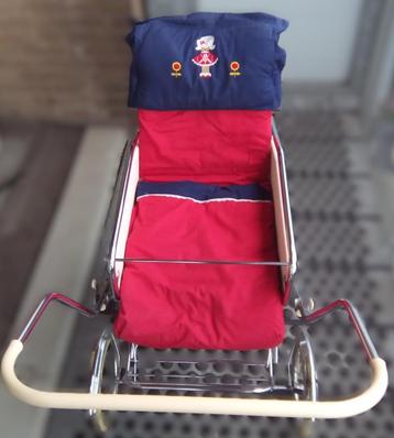 kinderwndelwagen uit jaren 60 te koop beschikbaar voor biedingen