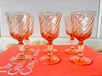 Rosaline Swirl roze glaasje Arcoroc pink retro glaasjes, Verzamelen, Glas en Borrelglaasjes, Gebruikt, Ophalen of Verzenden, Borrel- of Shotglas