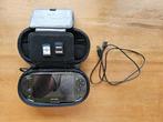 PS Vita + 2 games, Spelcomputers en Games, Spelcomputers | Sony PlayStation Vita, Zwart, Ophalen of Verzenden, Zo goed als nieuw