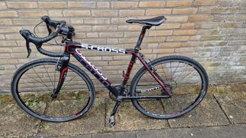 Scatto crossfiets beschikbaar voor biedingen