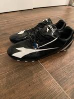 Diadora Voetbalschoenen Maat 44 - Zo goed als nieuw!, Sport en Fitness, Ophalen of Verzenden, Zo goed als nieuw, Schoenen