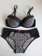 Hunkemoller setje Bh 75B en slip M Zwart roze panterprint, Hunkemöller, Verzenden, Zwart, Setje