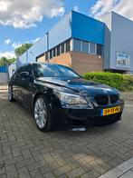 BMW M5 5.0 SMG Zwart NL AUTO NIEUWE APK!, Auto's, BMW, Automaat, 1730 kg, Achterwielaandrijving, Zwart