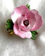 broche Engeland Denton China porselein vintage bloem, Overige materialen, Ophalen of Verzenden, Broche