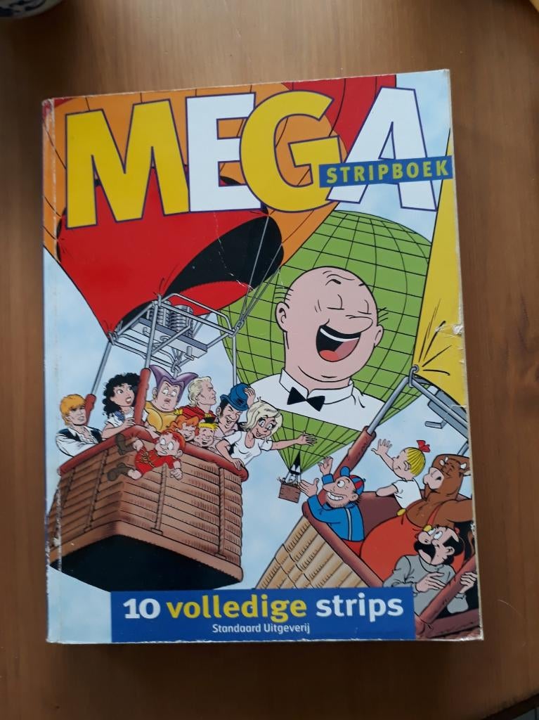 Mega stripboek met 10 volledige strips, Gelezen, Eén stripboek, Ophalen of Verzenden, Diverse auteurs,tekenaars en schrijvers