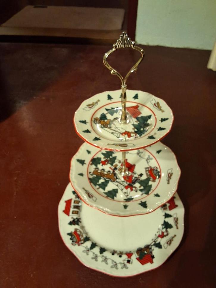 Kerstservies Wedgwood Mason, 3laags etagère, kerst, Huis en Inrichting, Woonaccessoires | Etagères, Zo goed als nieuw, Ophalen of Verzenden