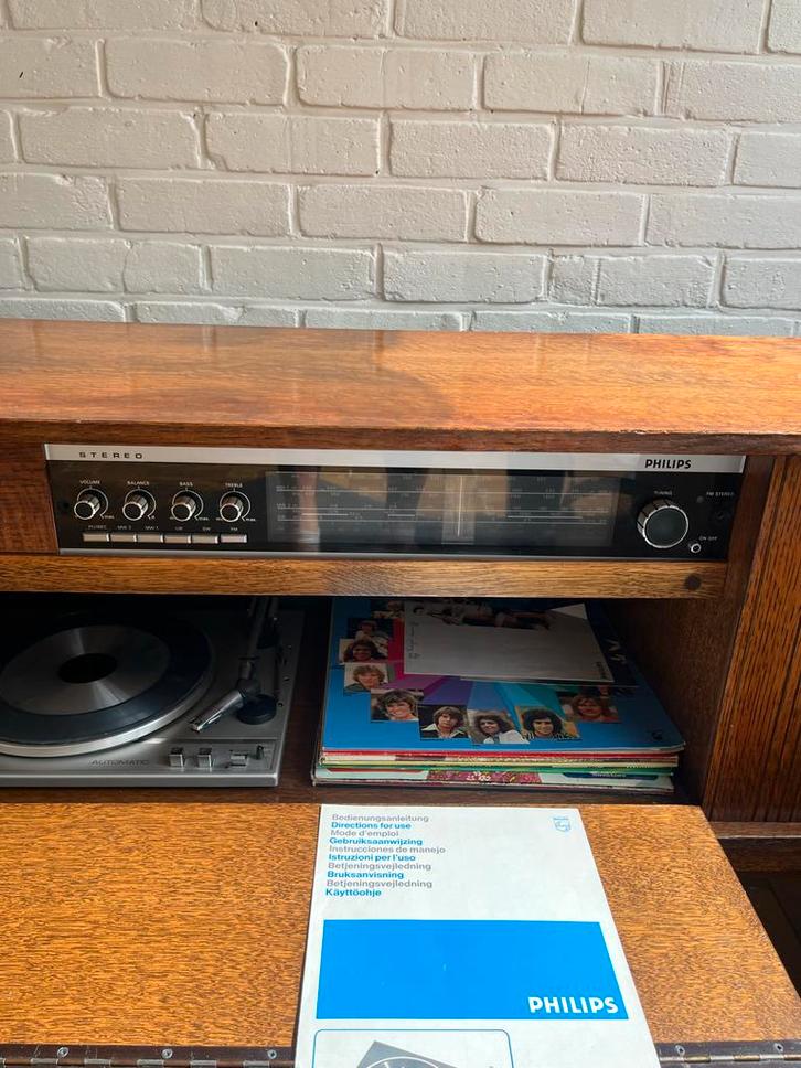Philips Stereo Console Platenspeler Radio Vintage Meubelstuk, Antiek en Kunst, Antiek | Tv's en Audio, Ophalen
