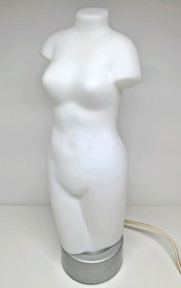 James & Poki Co gematteerd glazen torso tafellamp, 1990 beschikbaar voor biedingen