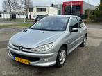 Peugeot 206 1.4 Quiksilver, Auto's, Peugeot, Origineel Nederlands, Te koop, Zilver of Grijs, 5 stoelen