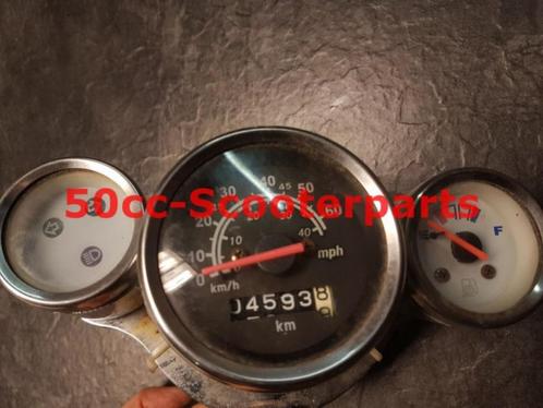 Kmteller Benzhou Retro Yy50Qt-15 50Qt-A-020400 Gebruikt, Motoren, Tuning en Styling, Ophalen of Verzenden