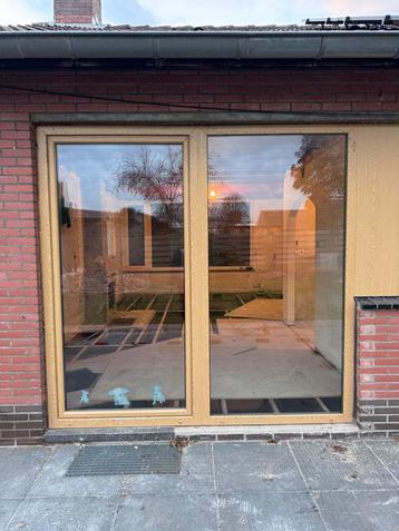 Tuindeuren (2,51x2,42m) - Kunststof Houtlook beschikbaar voor biedingen