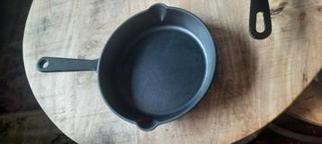 Gietijzeren koekenpan en Gietijzeren grillpan  beschikbaar voor biedingen