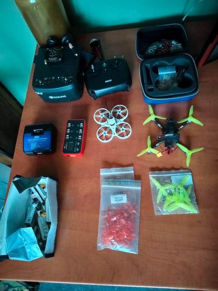 FPV drone set, helemaal compleet, doe een goed bod., Audio, Tv en Foto, Drones, Drone met camera, Ophalen of Verzenden
