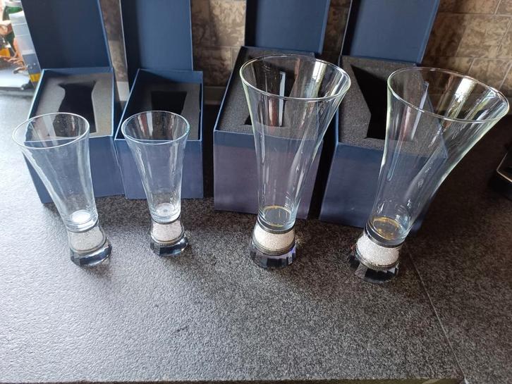 Luxe kristal-look glazen (Swarovski stijl) – set van 4 in ge, Verzamelen, Glas en Borrelglaasjes, Zo goed als nieuw, Overige typen