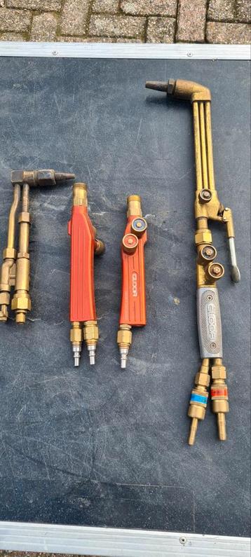 Set pitten en snijbrander  beschikbaar voor biedingen