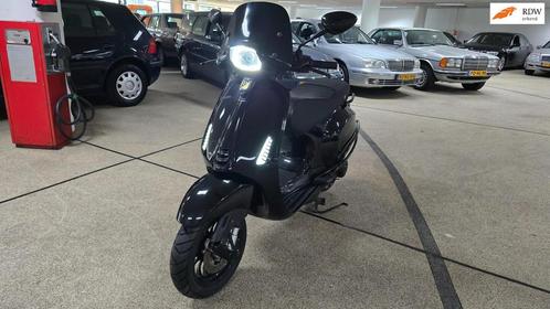 Vespa Bromscooter Sprint 50. 1100km! Nieuwstaat!, Fietsen en Brommers, Brommers | Vespa, Gebruikt, Overige modellen