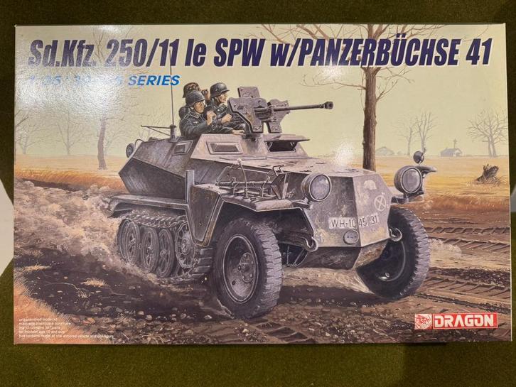 Dragon 6132 Sd.kfz 250/11 28mm panzerbuchse halftrack, Hobby en Vrije tijd, Modelbouw | Auto's en Voertuigen, Zo goed als nieuw