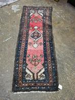 Oud Perzisch kleed vloerkleed loper handgeknoopt 139x52cm€40, Ophalen