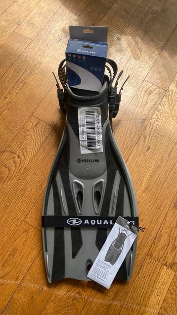 Set flippers / vinnen Aqualung nieuw! Maat 36-41 verstelbaar beschikbaar voor biedingen