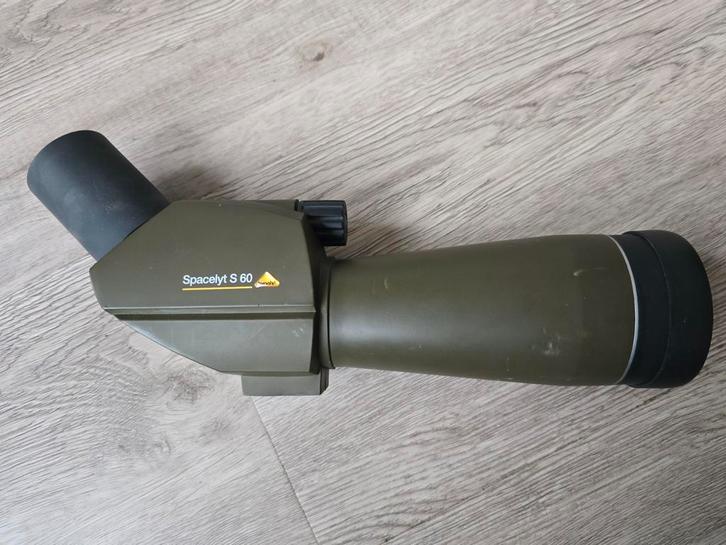 Bynolyt Spacelyt S60 Spotting Scope, Audio, Tv en Foto, Optische apparatuur | Verrekijkers, Gebruikt, Dakkant (recht), 20x of meer