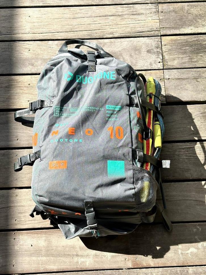 Duotone NEO SLS 10 2024, Watersport en Boten, Kitesurfen, Zo goed als nieuw, Kite, 10 m², Geen board, Ophalen