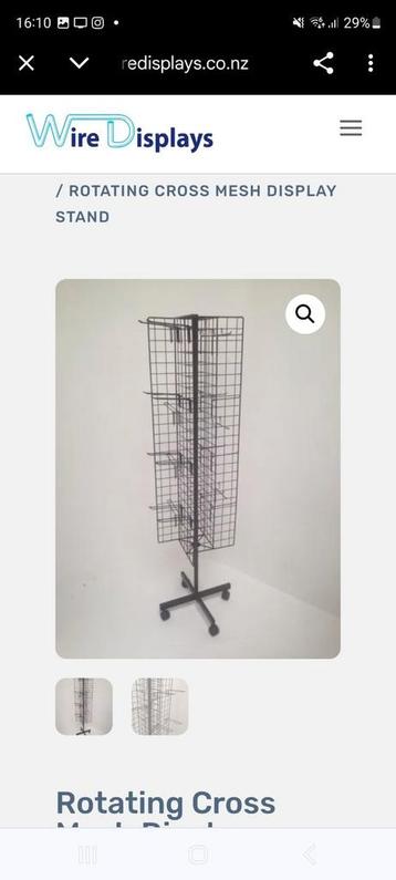 roterend kruis winkel display beschikbaar voor biedingen