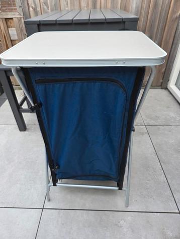 Campingkast beschikbaar voor biedingen