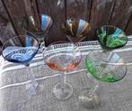 Antieke glaasjes gekleurd op hoge gedraaide voet 6x Miekje's, Antiek en Kunst, Antiek | Glas en Kristal, Ophalen of Verzenden