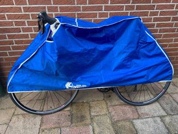 Dames racefiets beschikbaar voor biedingen