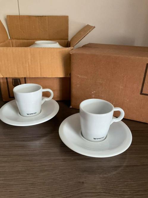 Kop & Schotel Nespresso, Huis en Inrichting, Keuken | Servies, Nieuw, Ophalen of Verzenden