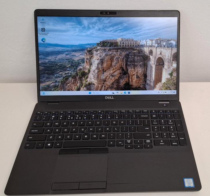 Dell Latitude 5500, Windows 11, Office 2021, Computers en Software, Windows Laptops, Zo goed als nieuw, 15 inch, SSD, 2 tot 3 Ghz