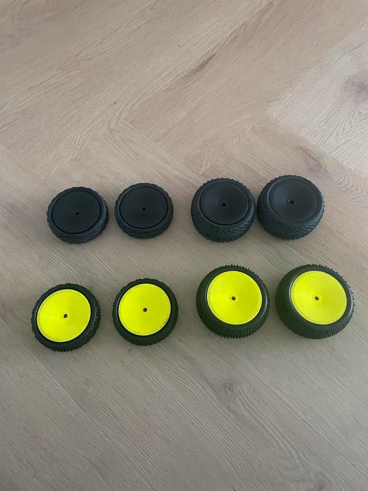 1/10 RC Auto Banden Set, Hobby en Vrije tijd, Modelbouw | Auto's en Voertuigen, Gebruikt, Auto, 1:50 of kleiner, Overige merken