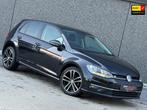 Volkswagen Golf 1.0 TSI R-Line Navi Cruise Dealeronderh, Stof, Gebruikt, Met garantie (alle), 1137 kg