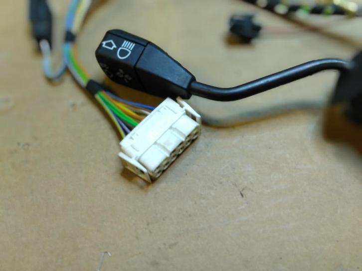 Richtingaanwijzer handel BMW E32 E34 NIEUW, Auto-onderdelen, Dashboard en Schakelaars, BMW