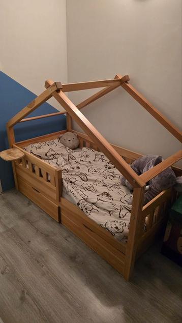 Junior huisjesbed 160x80 inclusief matras beschikbaar voor biedingen