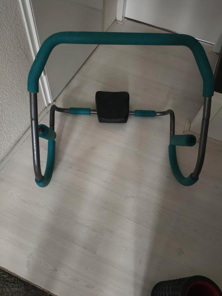 Buikspiertrainer - Turquoise Ab Trainer, Sport en Fitness, Fitnessapparatuur, Gebruikt, Overige typen, Buik, Metaal, Ophalen of Verzenden