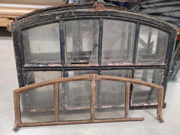 Oude stalramen - Unieke vintage ramen, Doe-het-zelf en Verbouw, Glas en Ramen, Gebruikt, Gevelraam of Ruit, Minder dan 80 cm, Minder dan 80 cm
