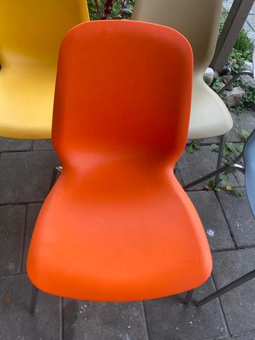 5 leifarme ikea stoelen diverse kleuren beschikbaar voor biedingen