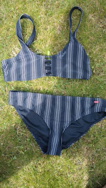 Bikini Protest mt xl beschikbaar voor biedingen