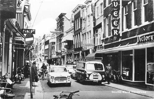 (300-411-021) Gouda Korte Tiendeweg, Verzamelen, Ansichtkaarten | Nederland, Zuid-Holland, Verzenden