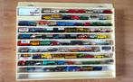 Plastic modelauto's in showcase 1. Mag ook per stuk., Hobby en Vrije tijd, Ophalen of Verzenden, Gebruikt, Auto