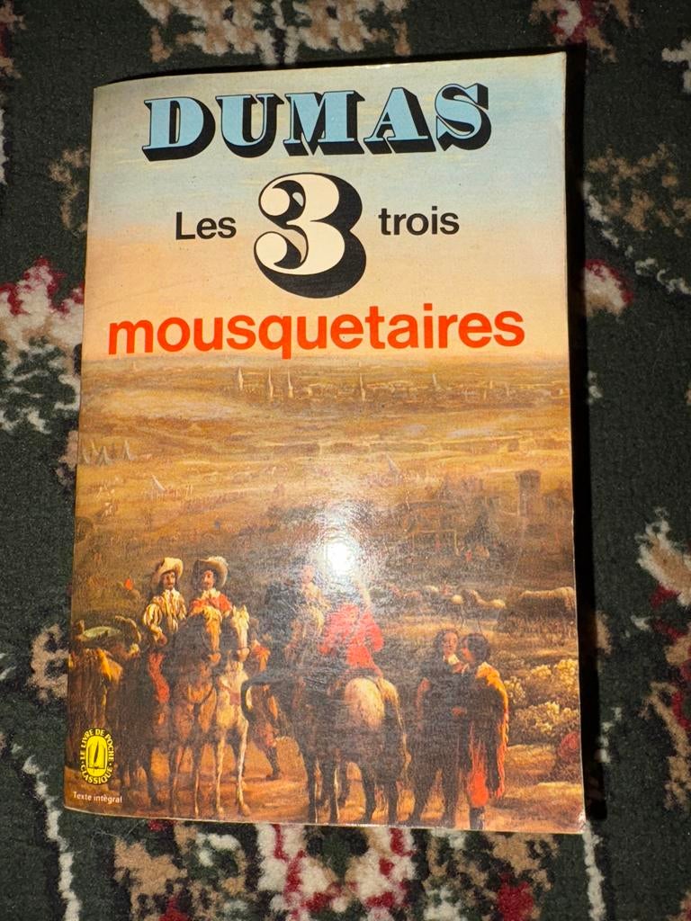 Les 3 Mousquetaires - Alexandre Dumas, Ophalen of Verzenden, Gelezen, Europa overig