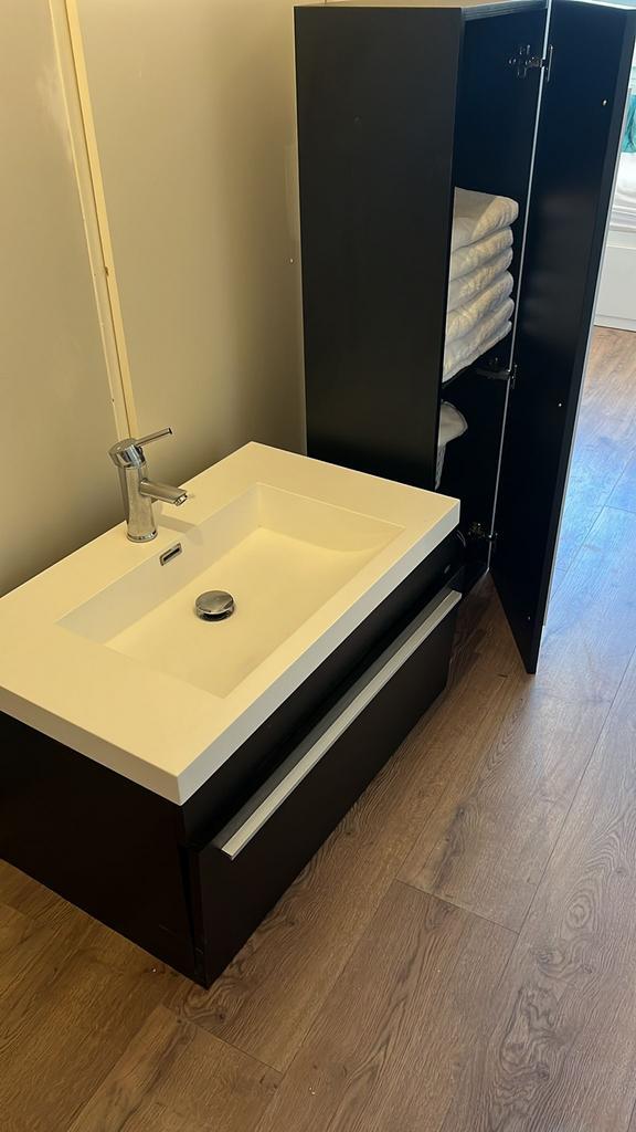 Wastafelmeubel met kast - Complete set!, Huis en Inrichting, Badkamer | Badkamermeubels, Zo goed als nieuw, Wasbak of Wastafel
