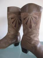 GRATIS VERZENDEN | sexy taupe bruine vintage laarzen 37.5, Hoge laarzen, Bruin, Verzenden, Zo goed als nieuw