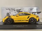 Porsche 911 (992) GT3 RS 2023 geel / zwart 1:18 (nieuw), Verzenden, Nieuw, Auto, MiniChamps