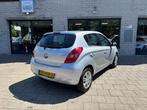 Hyundai i20 1.2i Dynamic 5Drs Nieuwe apk Airco, 450 kg, Gebruikt, 4 cilinders, Origineel Nederlands