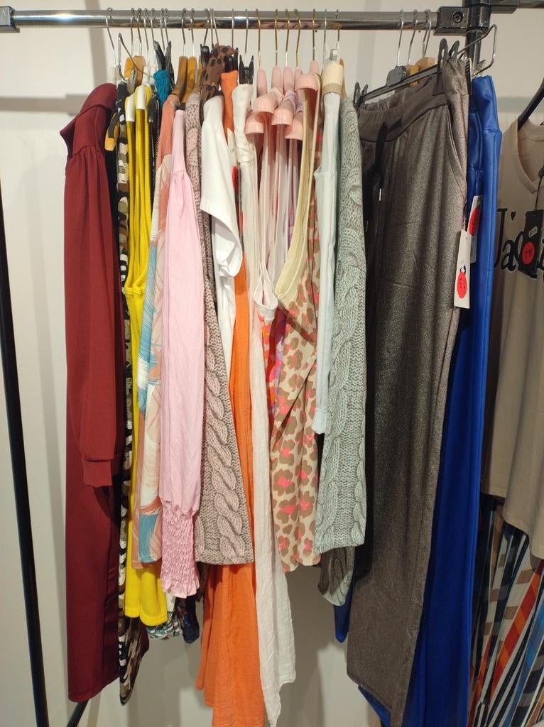 Dameskleding restpartij - Nieuw met Goodies broeken, Kleding | Dames, Overige Dameskleding, Nieuw, Ophalen