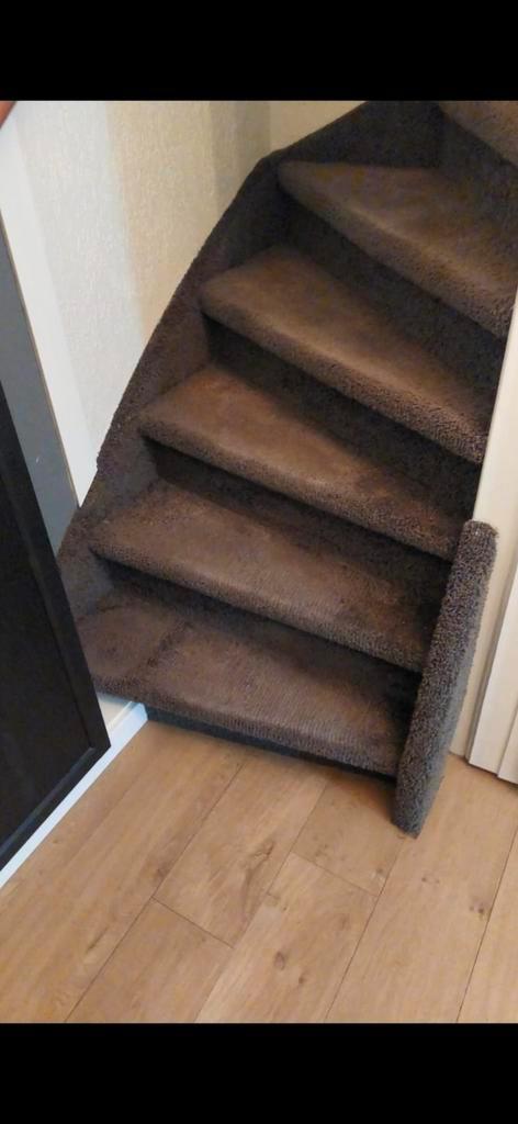Trap stofferen bekleden, Huis en Inrichting, Stoffering | Vloerbedekking, Zo goed als nieuw, Tapijt, minder dan 10 m², Ophalen of Verzenden