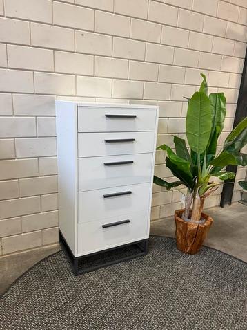 Prachtige laden kast met spiegel - Kasten - NIEUW beschikbaar voor biedingen