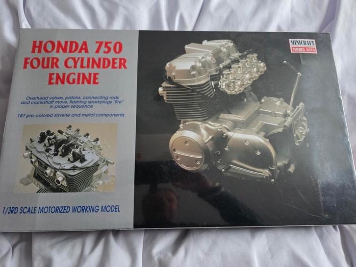 HONDA 750 CC FOUR CYLINDER SCALE 1/3 Nog in factory seal ., Hobby en Vrije tijd, Modelbouw | Auto's en Voertuigen, Auto, Groter dan 1:32